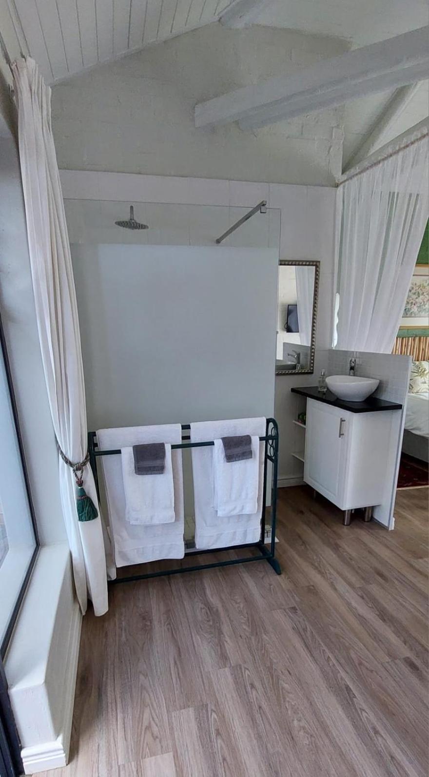 The Amaryllis Luxury Apartment Bella Donna Bettys Bay Exterior photo
